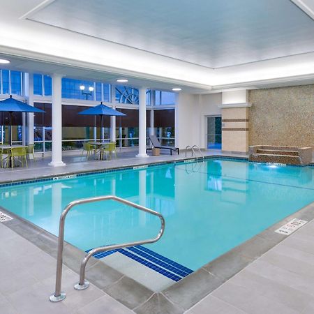Hampton Inn & Suites Buffalo/Downtown Bagian luar foto