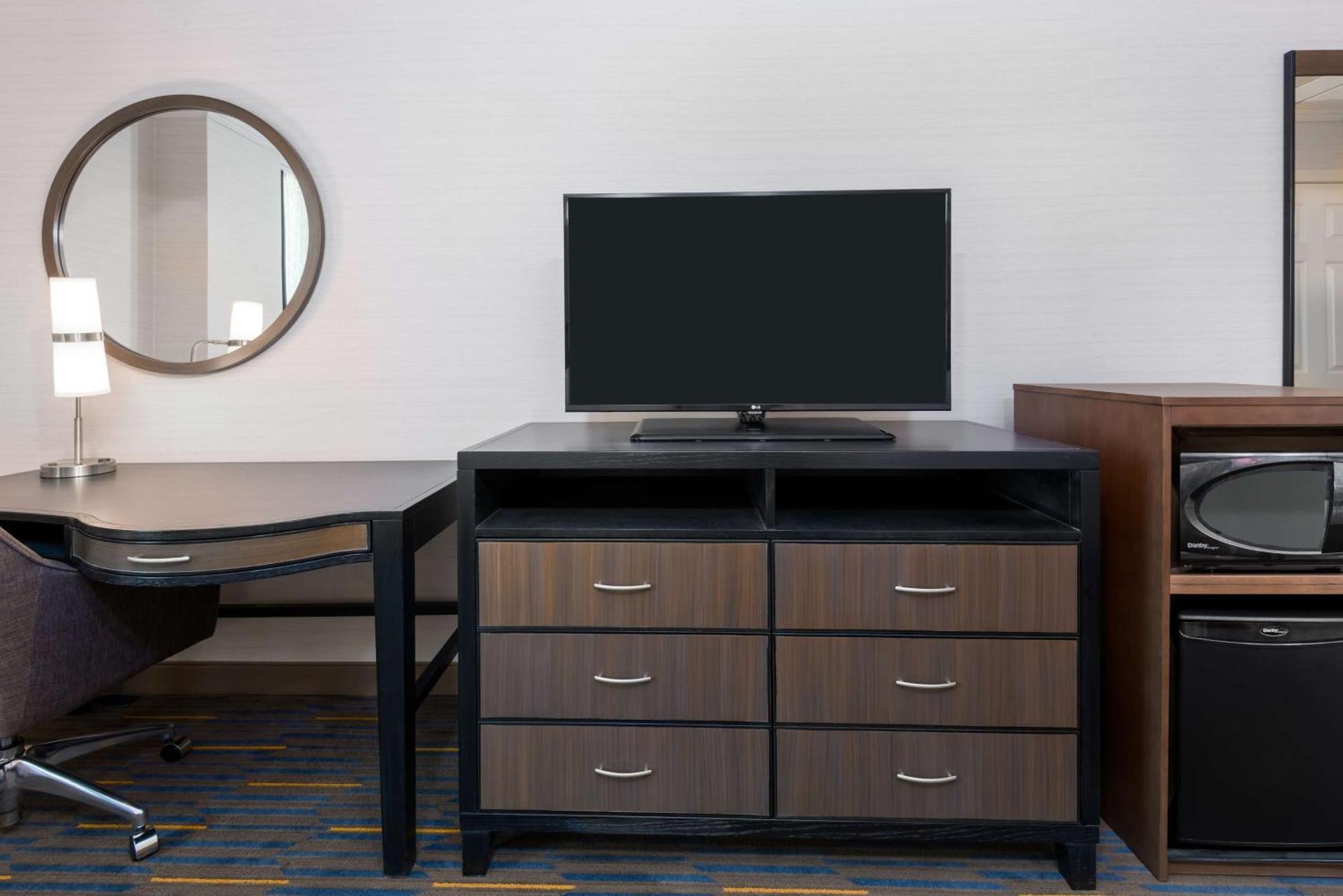 Hampton Inn & Suites Buffalo/Downtown Bagian luar foto