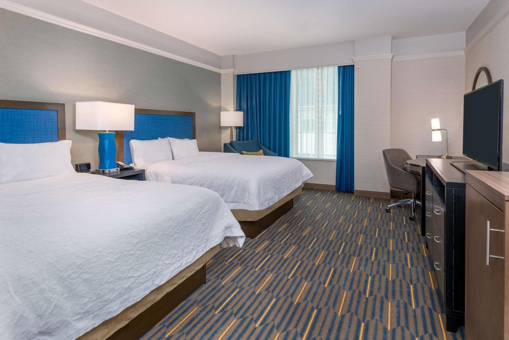 Hampton Inn & Suites Buffalo/Downtown Bagian luar foto