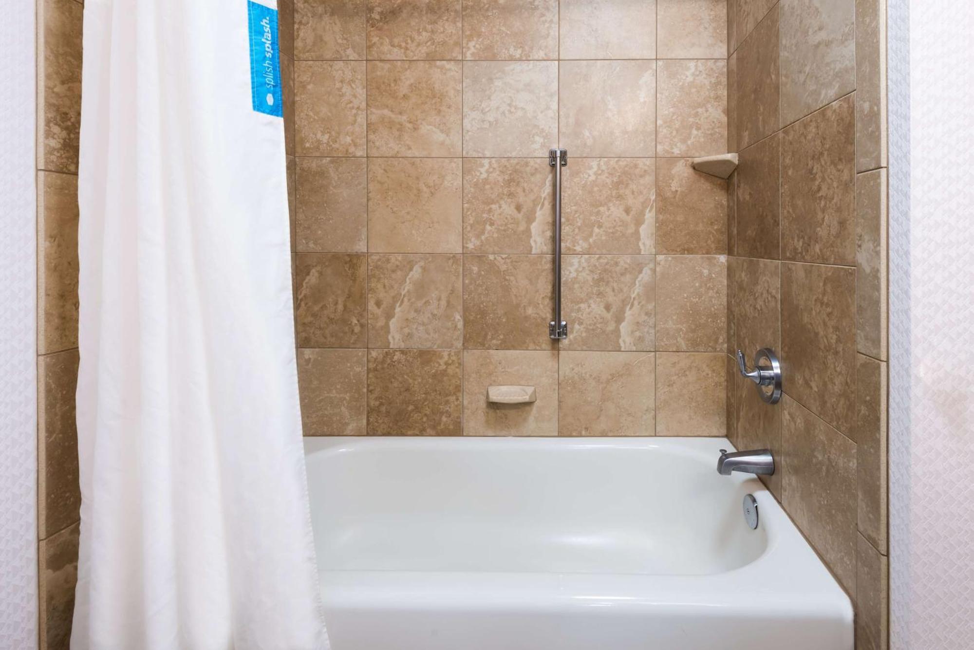 Hampton Inn & Suites Buffalo/Downtown Bagian luar foto