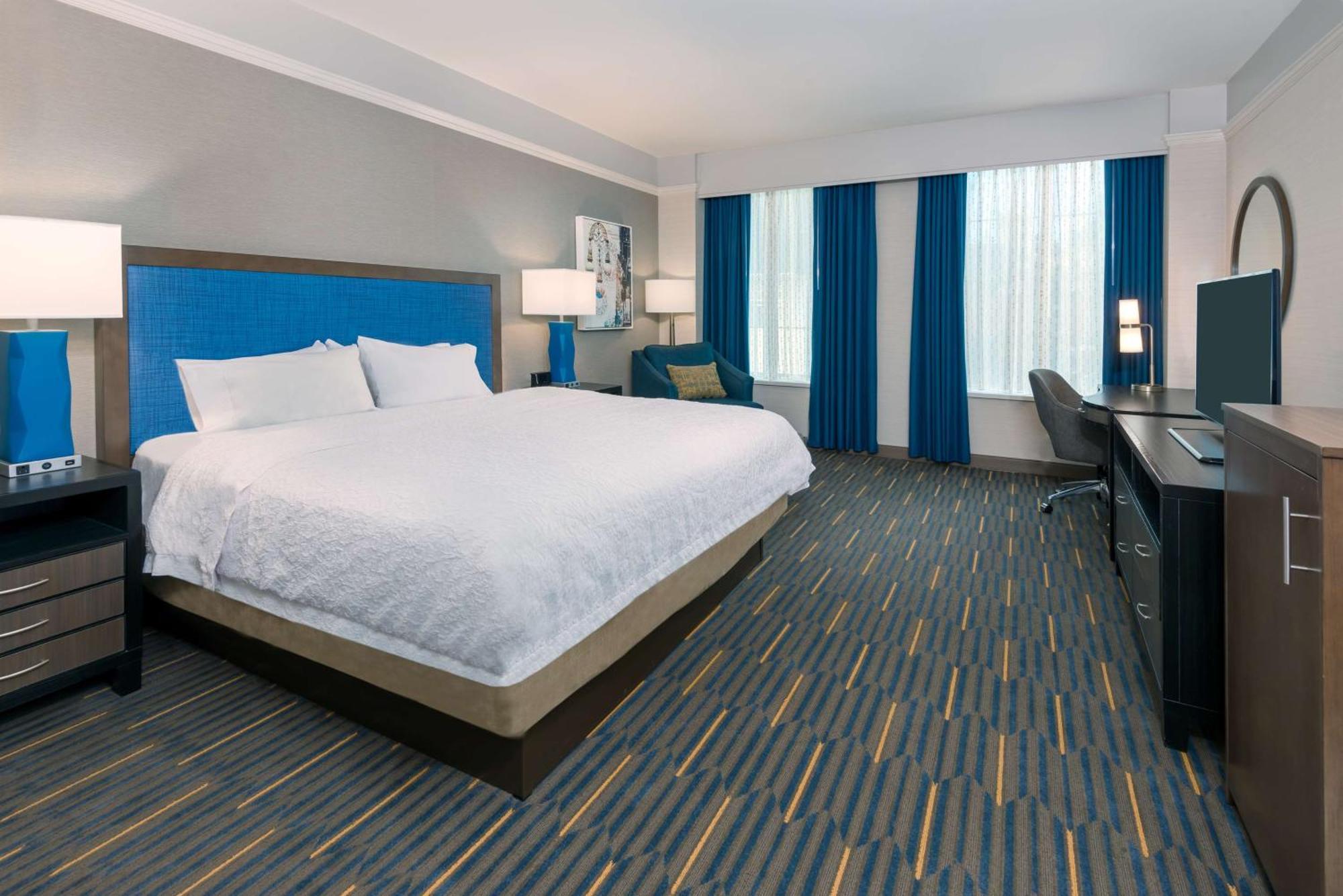 Hampton Inn & Suites Buffalo/Downtown Bagian luar foto