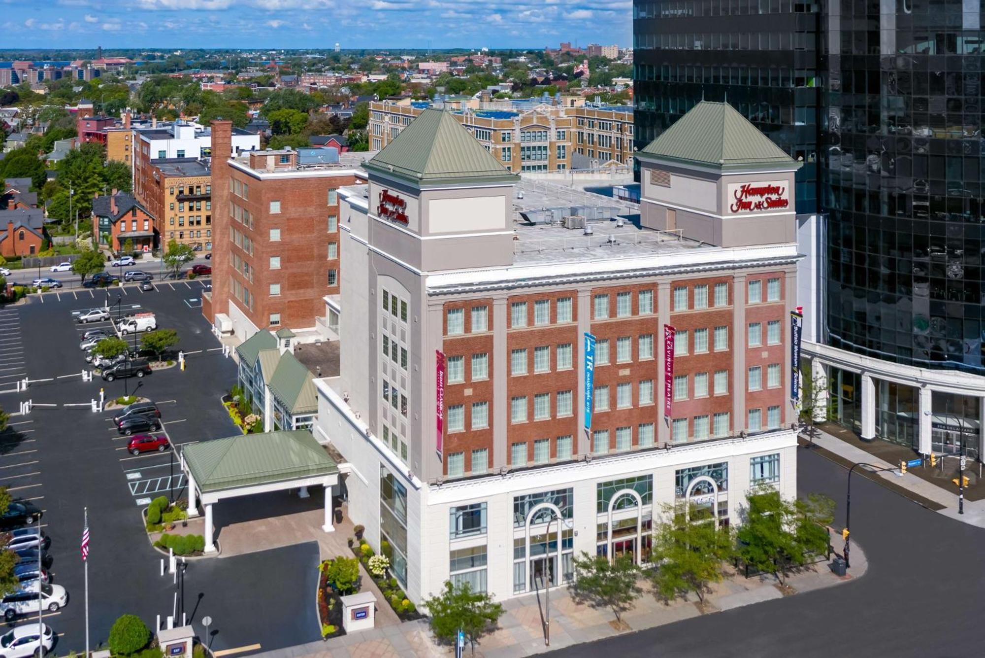 Hampton Inn & Suites Buffalo/Downtown Bagian luar foto