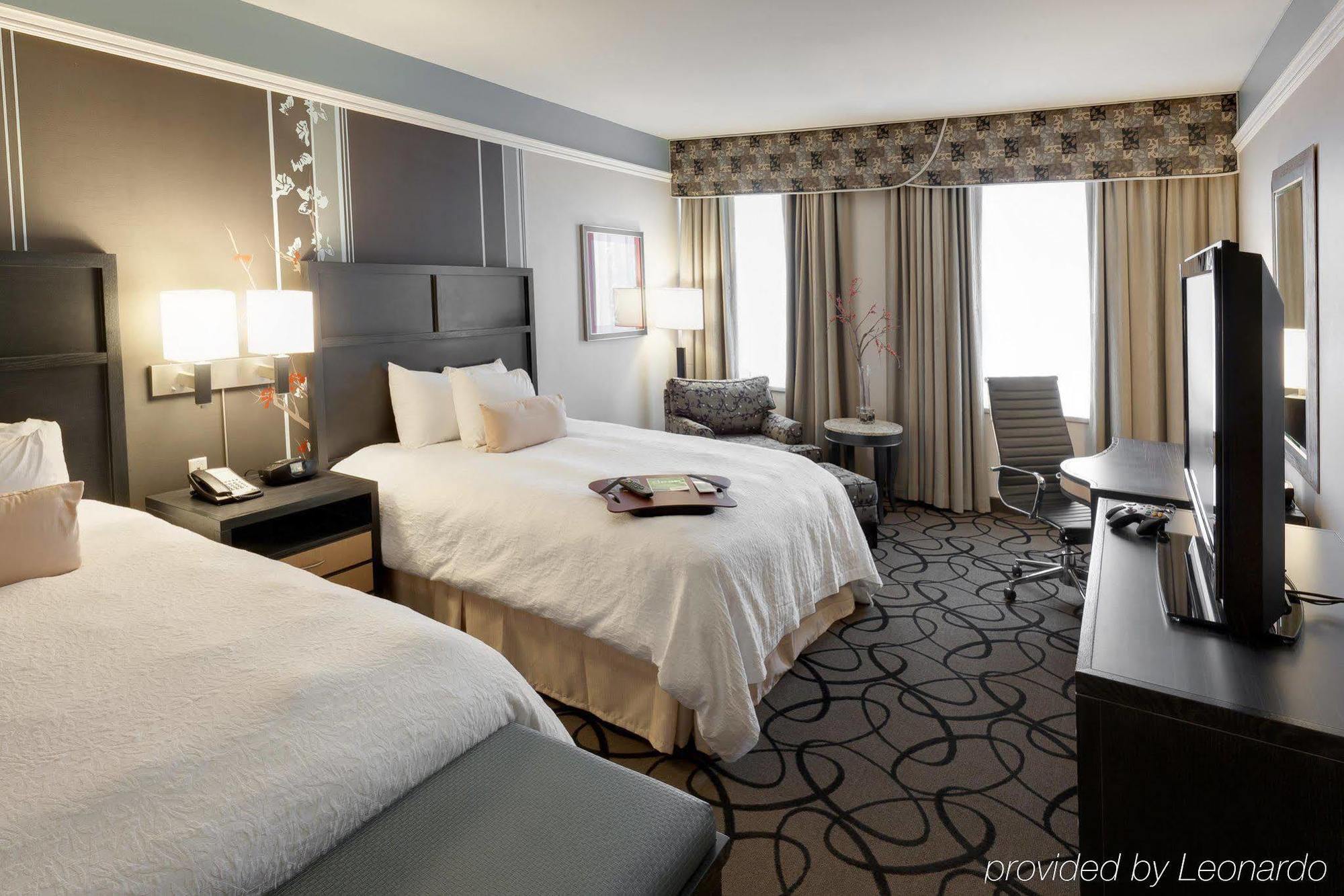 Hampton Inn & Suites Buffalo/Downtown Ruang foto